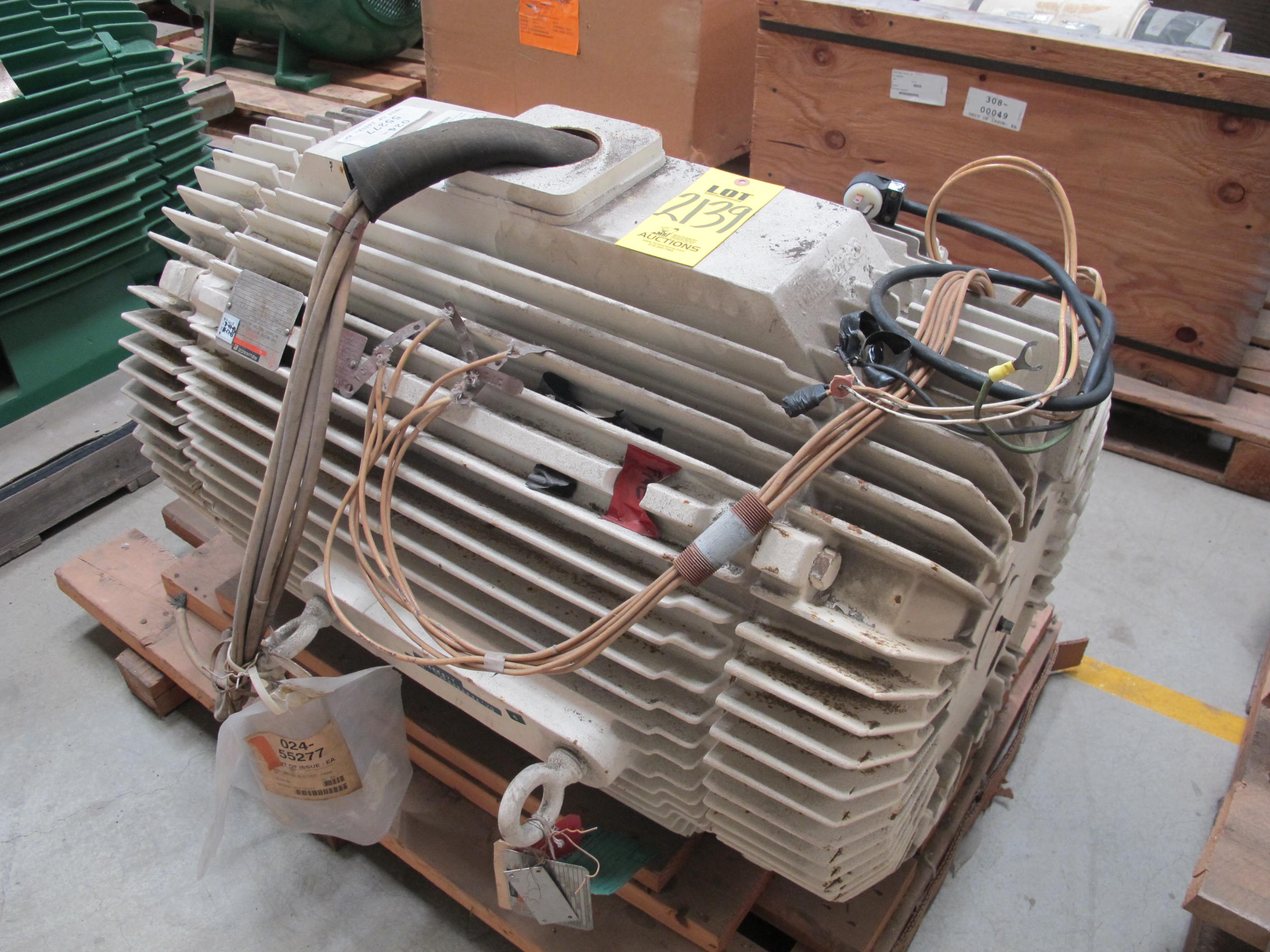 MOTOR, ELECTRIC TYPE, 100 HORSEPOWER, 460VAC 3 PHASE ELEC RATING, 1188 RPM, 8EC447TCZ FRAME, 118 AMPS. TYPE P 0.26W, 480V SPACE HEATER, PART # 600287-36 (W-44) LOADING & HANDLING FEE $15-